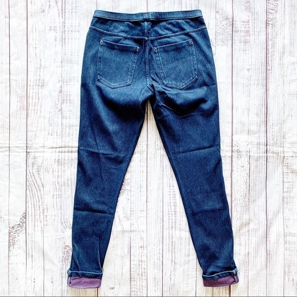 *5/$20* HUE Dark Wash Cuffed Hem Ankle Jeggings S - Picture 3 of 7